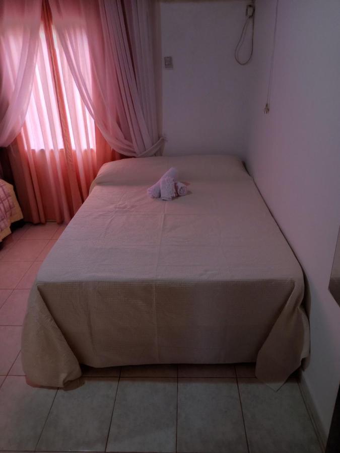 Los Olivos Bed and Breakfast Puerto Iguazú Esterno foto